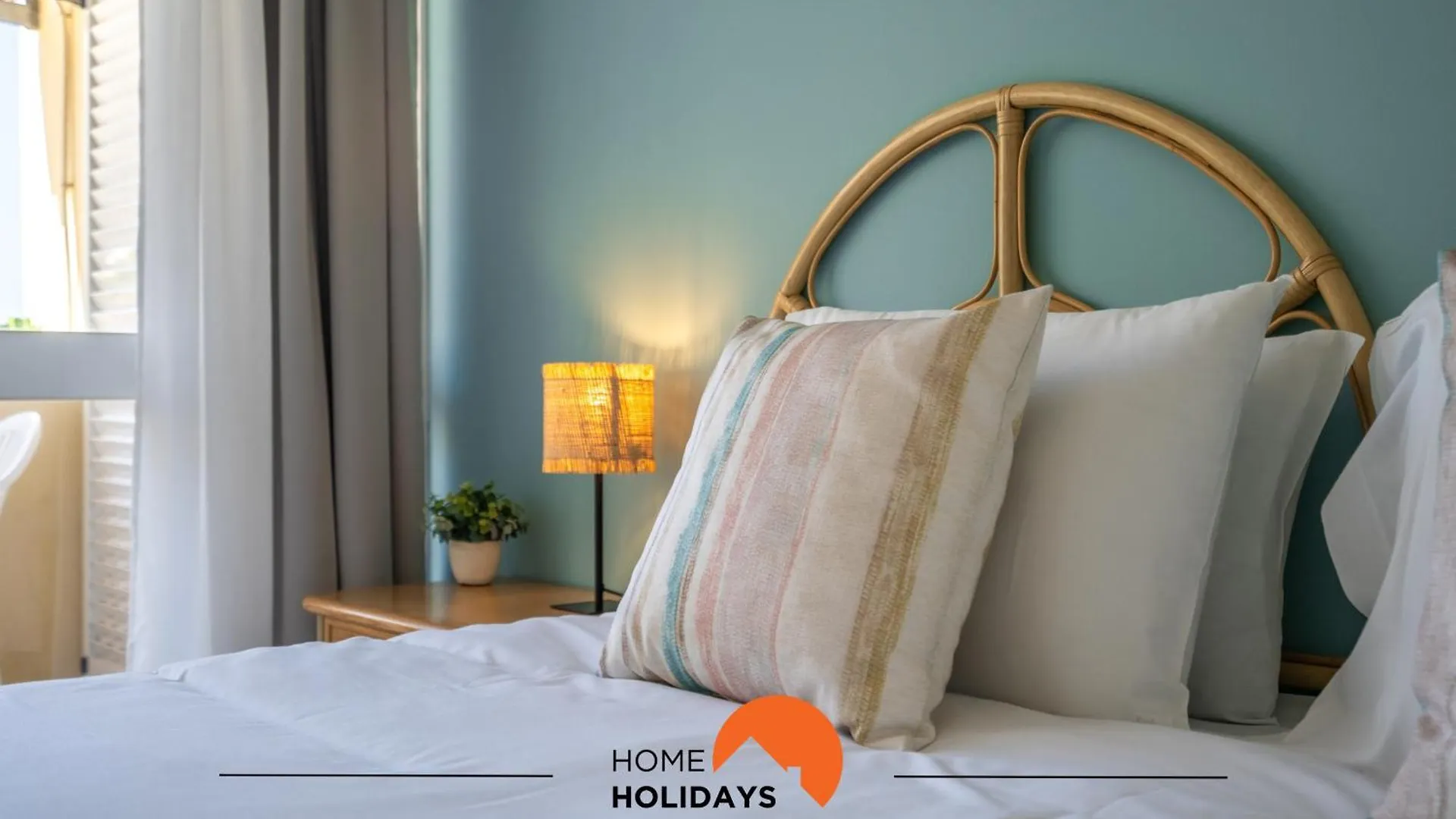 #218 Gale Sea View By Home Holidays