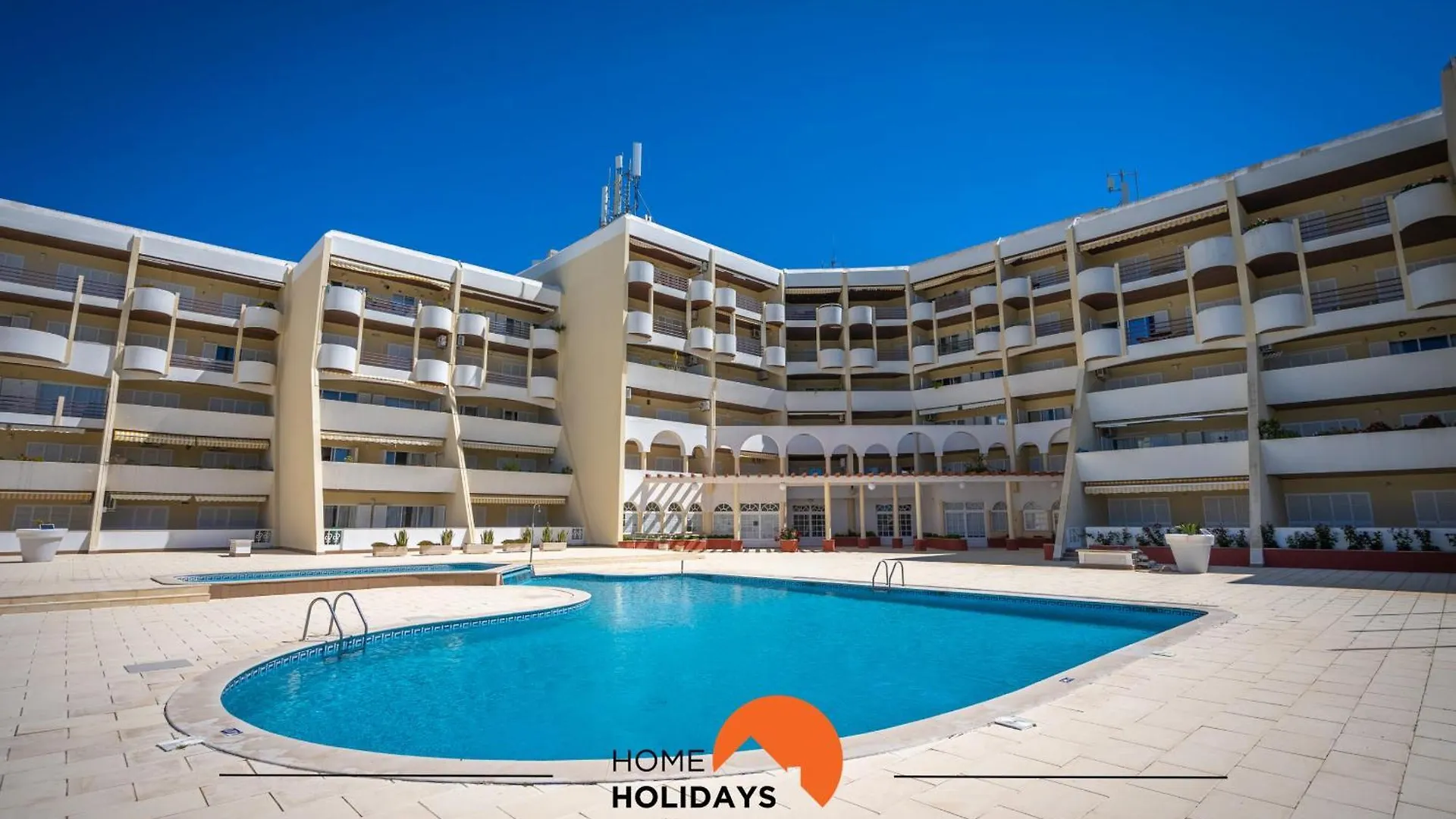 Apartment #218 Gale Sea View By Home Holidays