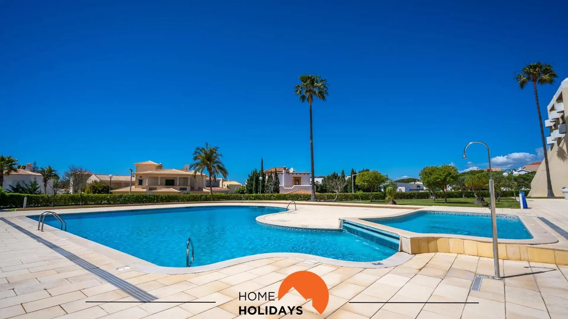 Apartment #218 Gale Sea View By Home Holidays